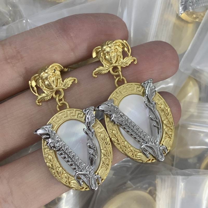 Versace earring 05lyx31